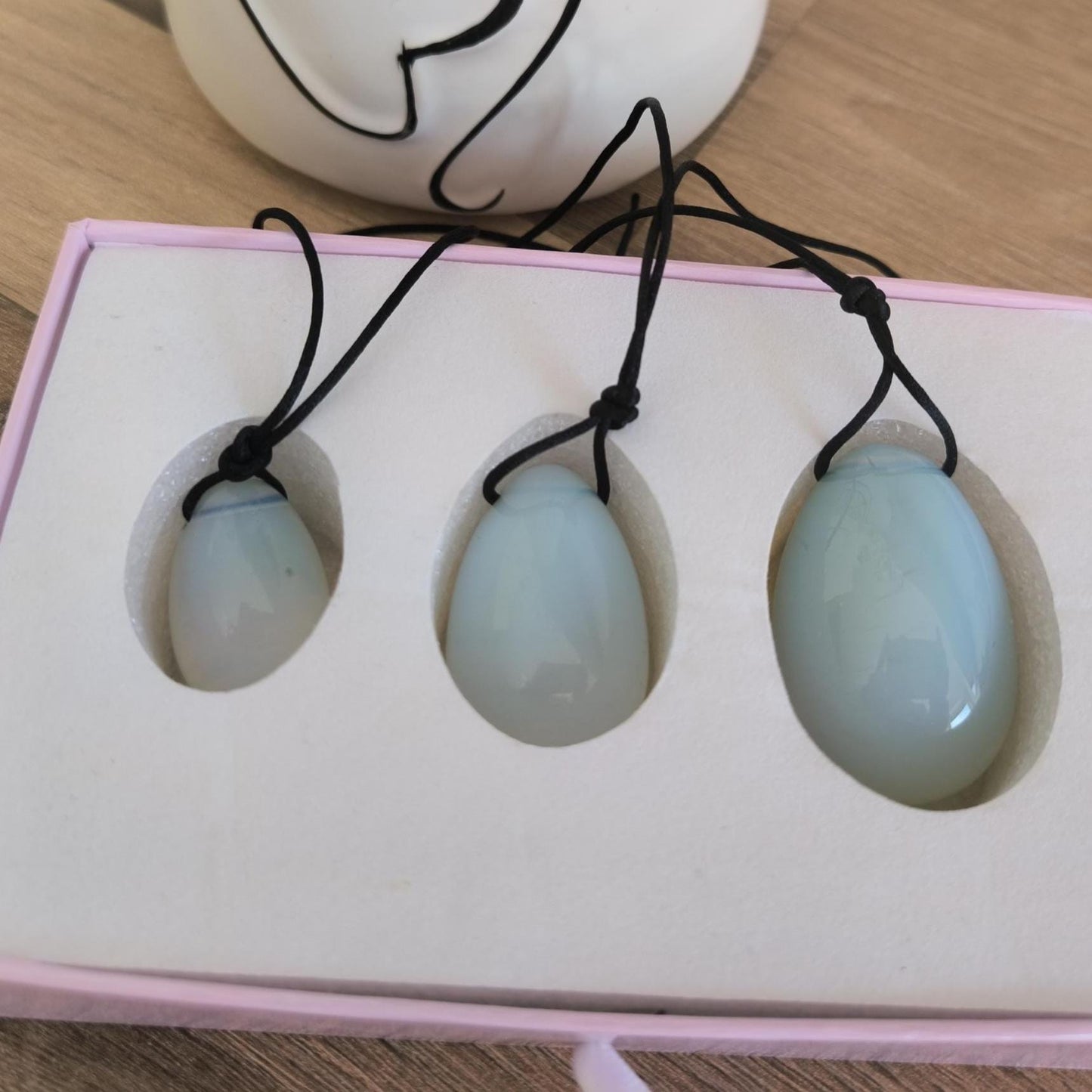 Yoni Ei Set Opal | 3 Größen klein mittel groß | Beckenbodentraining & Achtsamkeit | Heilstein Ei mit Faden | Selbstfürsorge Ritual | Stein