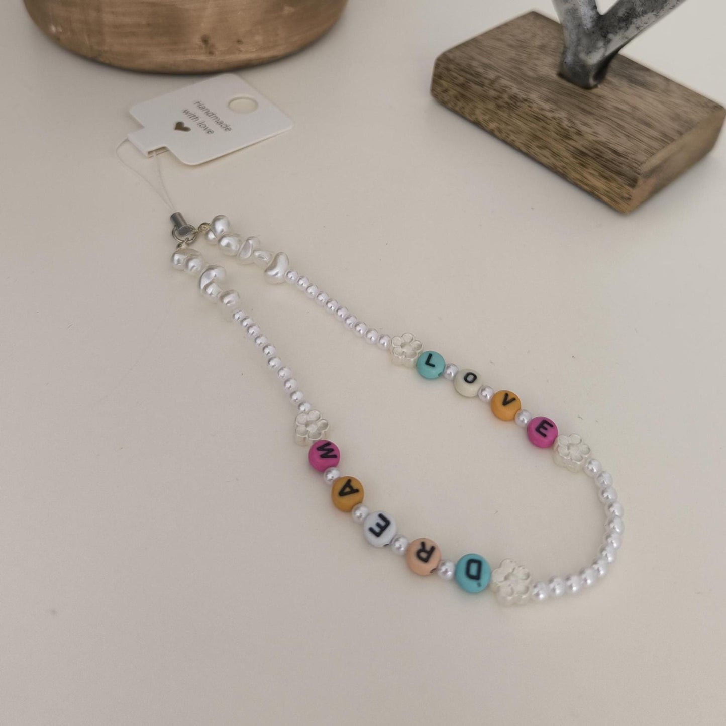 Handykette mit Perlen – Bunt & Sommerlich – Gummiband – Namen oder Wörter personalisierbar – Handy Accessoire – Handmade Geschenk Idee