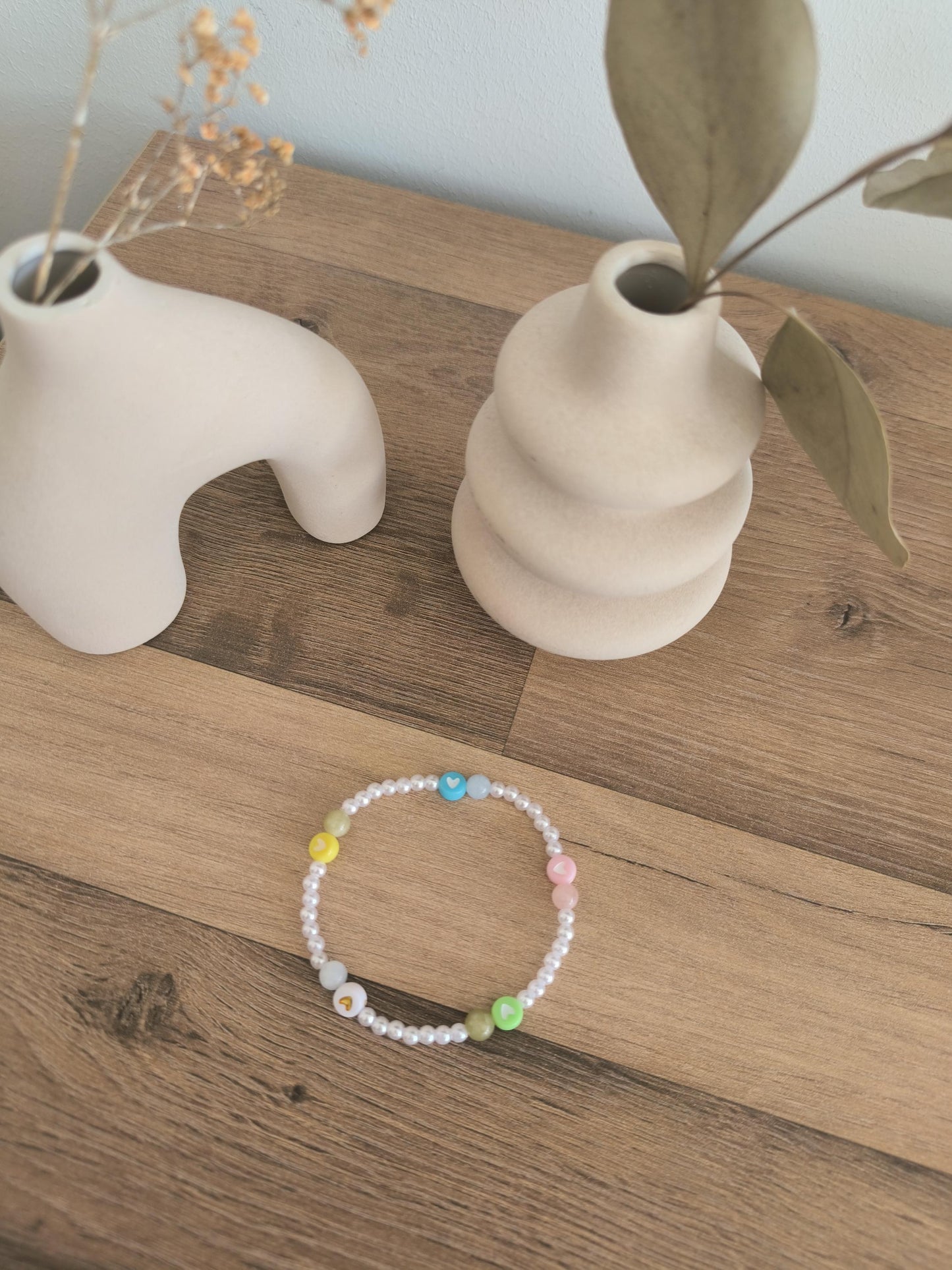 Perlenarmband mit Herzperlen & Edelsteinen | Rosenquarz, Aquamarin, Mondstein, Serpentin | bunt, Boho, elastisch, handmade