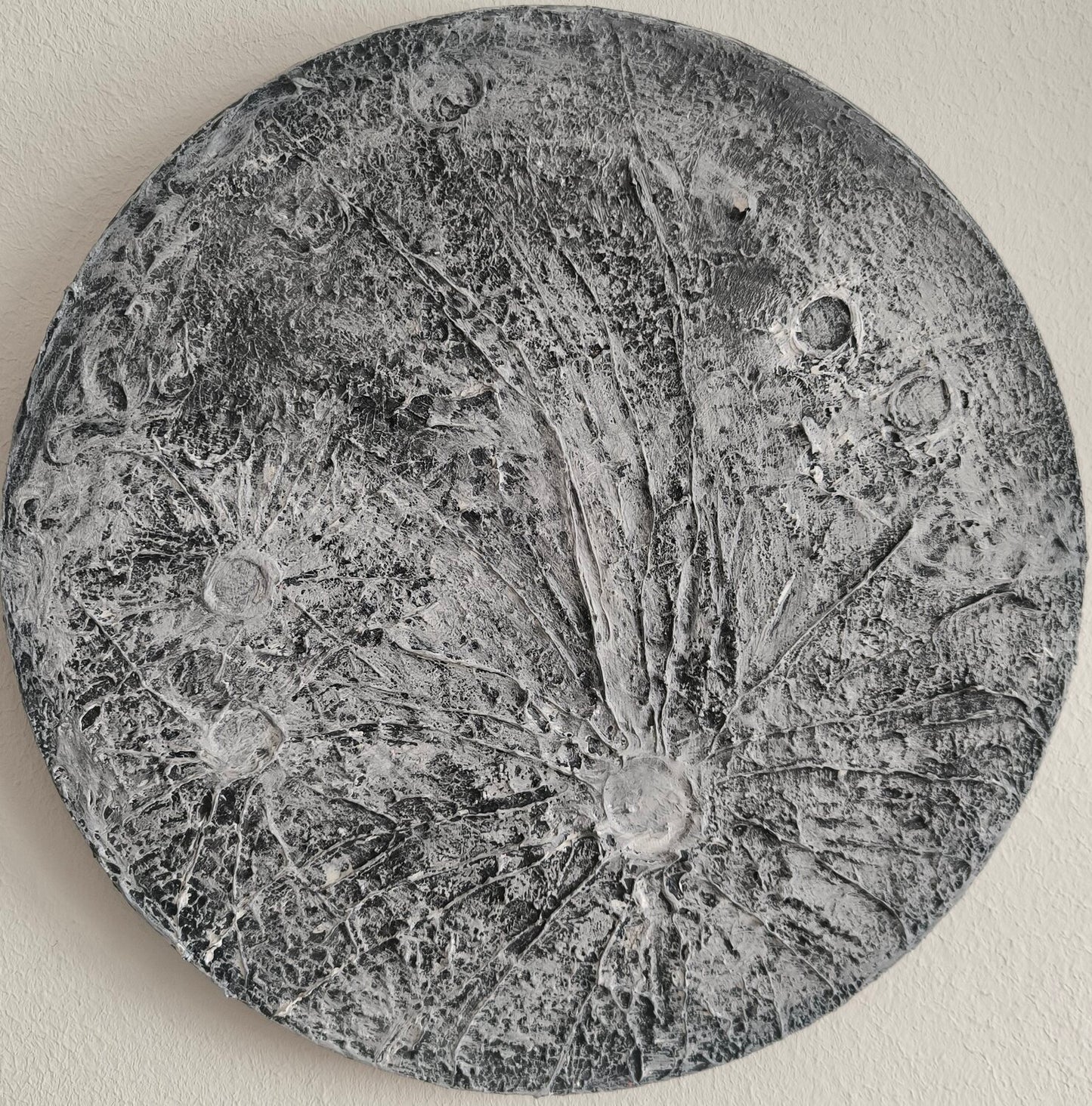 MOON - Tanya Silva - Acrylic, cement on canvas