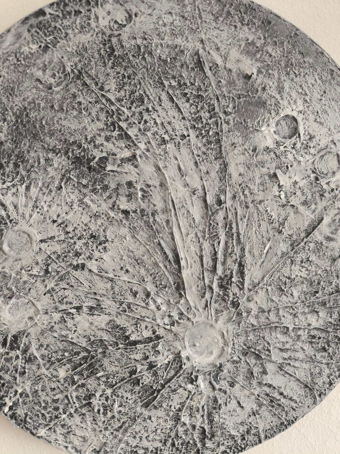 MOON - Tanya Silva - Acrylic, cement on canvas