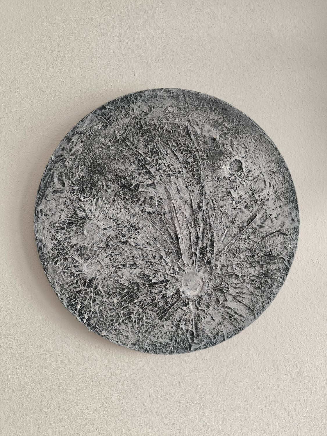 MOON - Tanya Silva - Acrylic, cement on canvas
