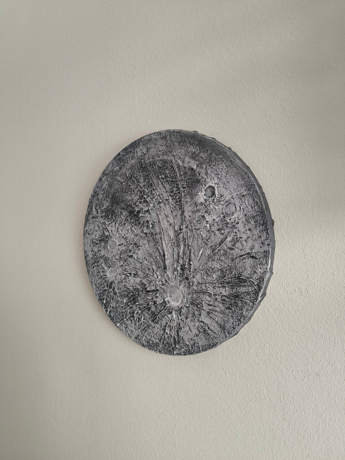 MOON - Tanya Silva - Acrylic, cement on canvas