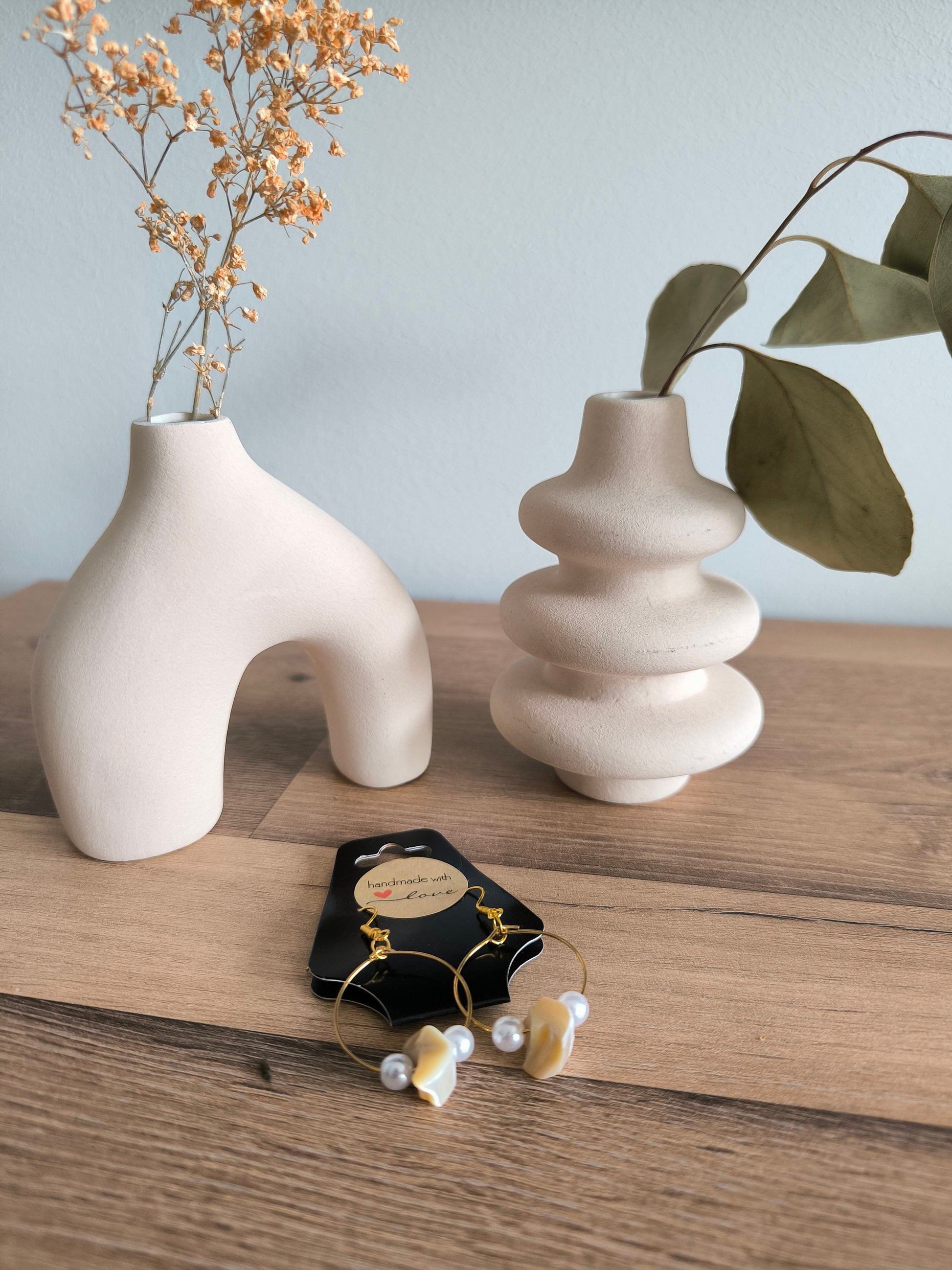 Schlichte edle Perlen Creolen mit Schmuckstein Damen Ohrringe Boho Hochzeit