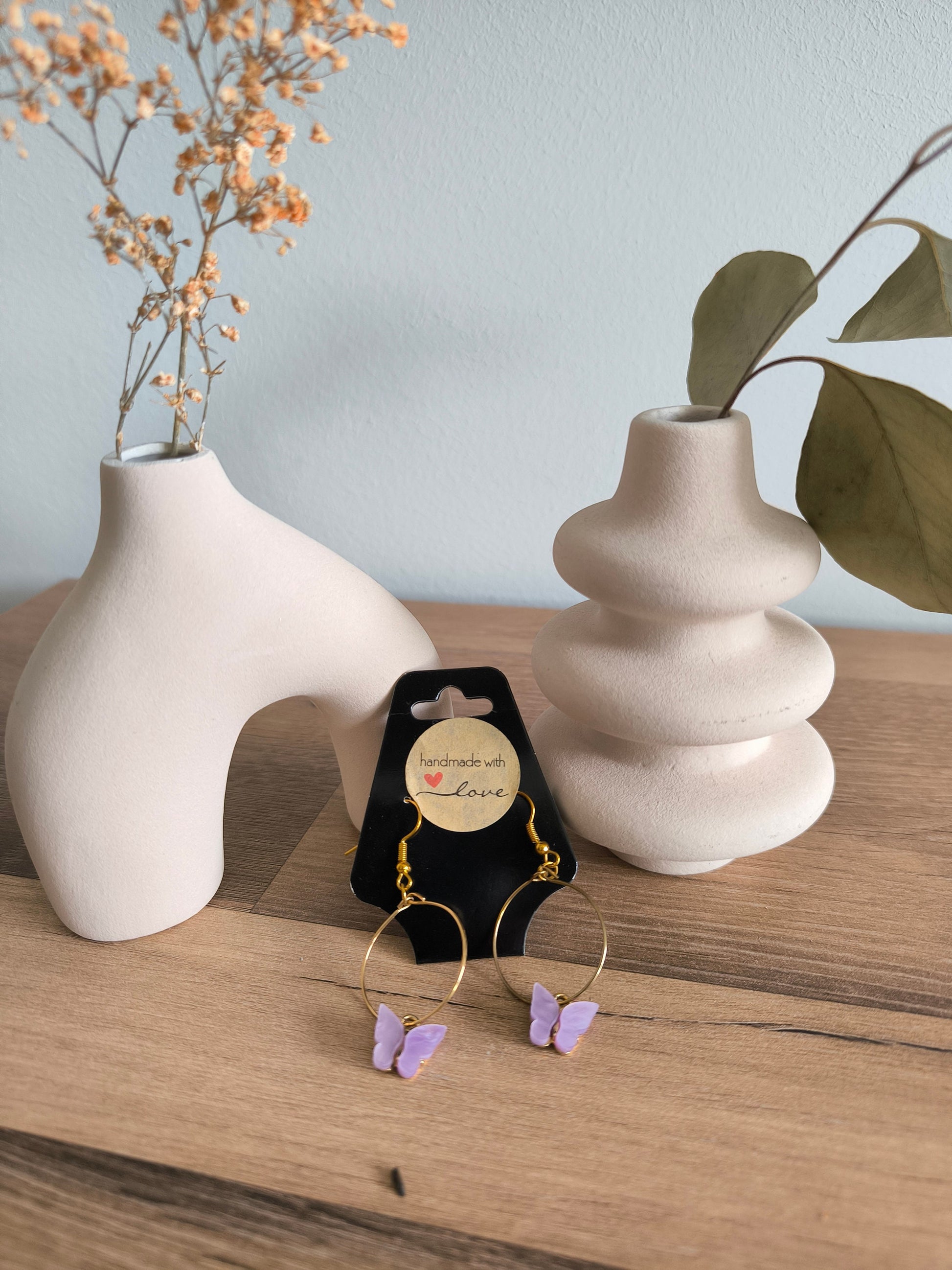 Kleine und große Creolen mit Schmetterling-Anhänger Damen Mädchen Ohrringe, Boho, Geschenk für Sie