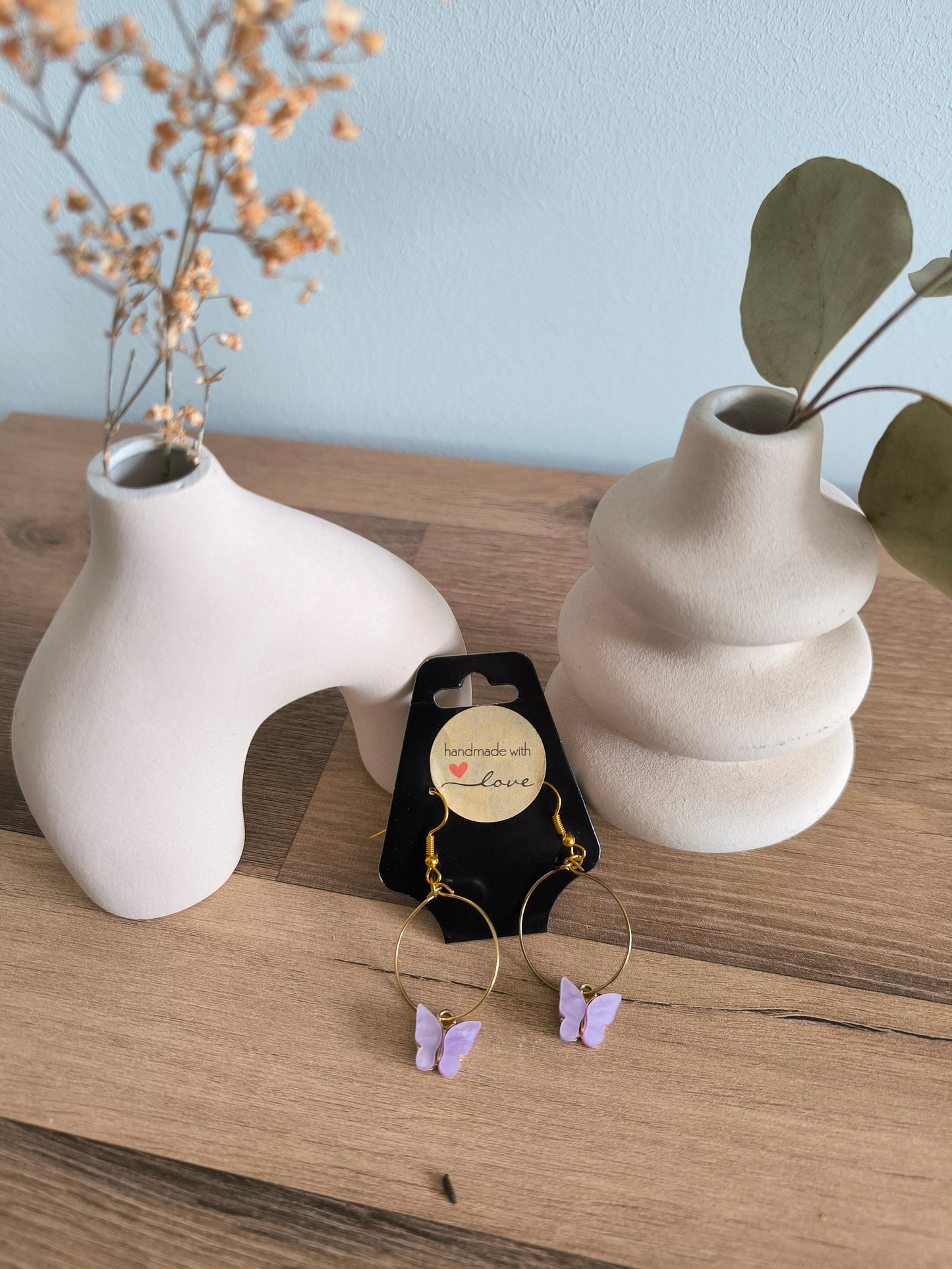 Kleine und große Creolen mit Schmetterling-Anhänger Damen Mädchen Ohrringe, Boho, Geschenk für Sie