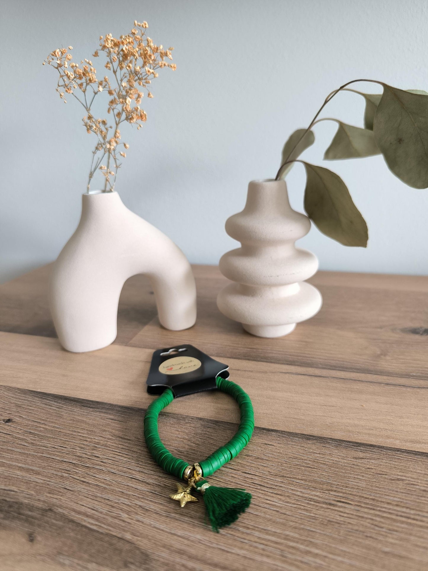 Handgemachtes Perlenarmband mit Anhänger – Buntes Armband Damen – Edelstein Armband Geschenk – Gummiband – Boho Schmuck Handmade