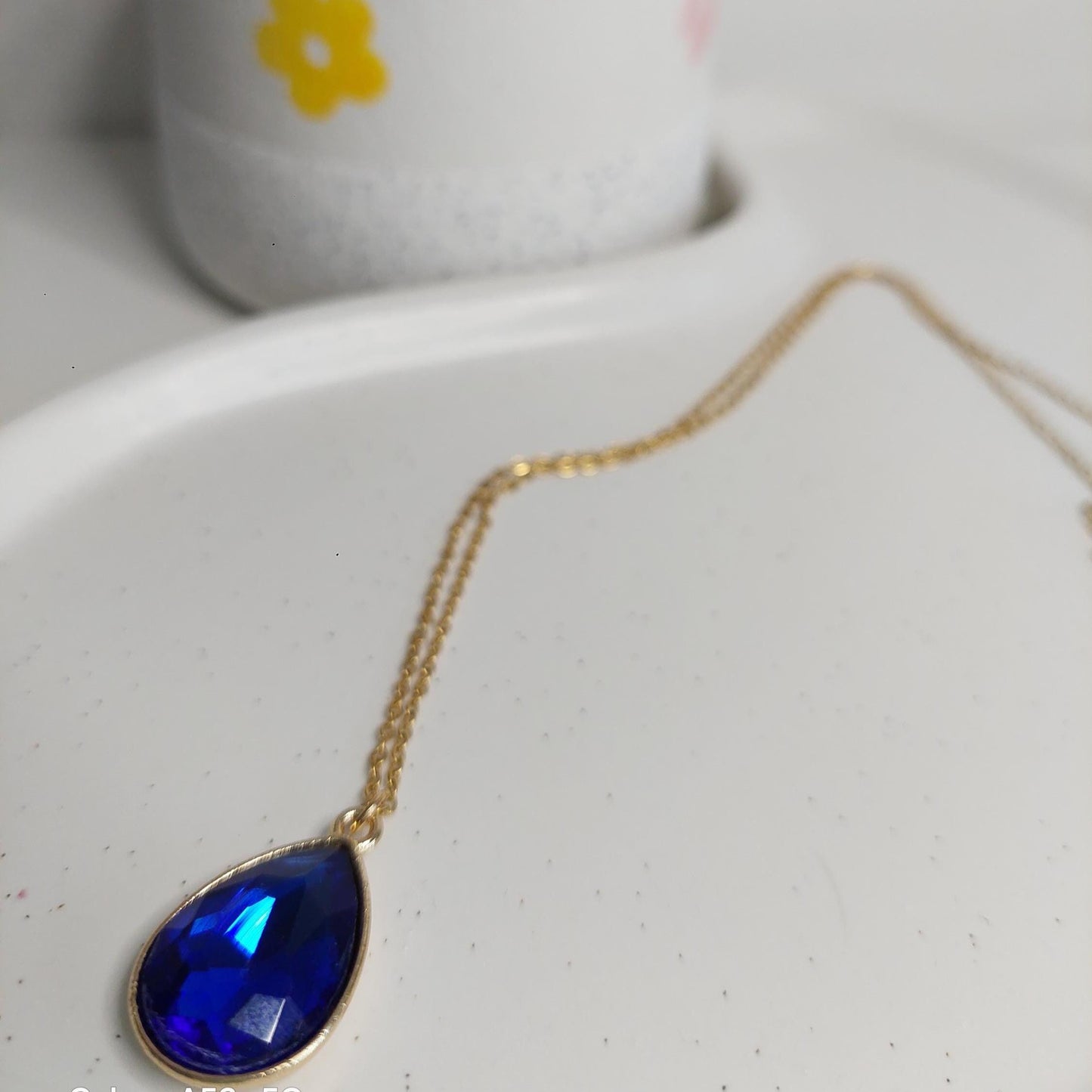 Vergoldete Edelstahlkette mit Tropfenanhänger – Blau, Beige oder Regenbogen – Glasstein, minimalistischer Schmuck, Geschenk für Frauen