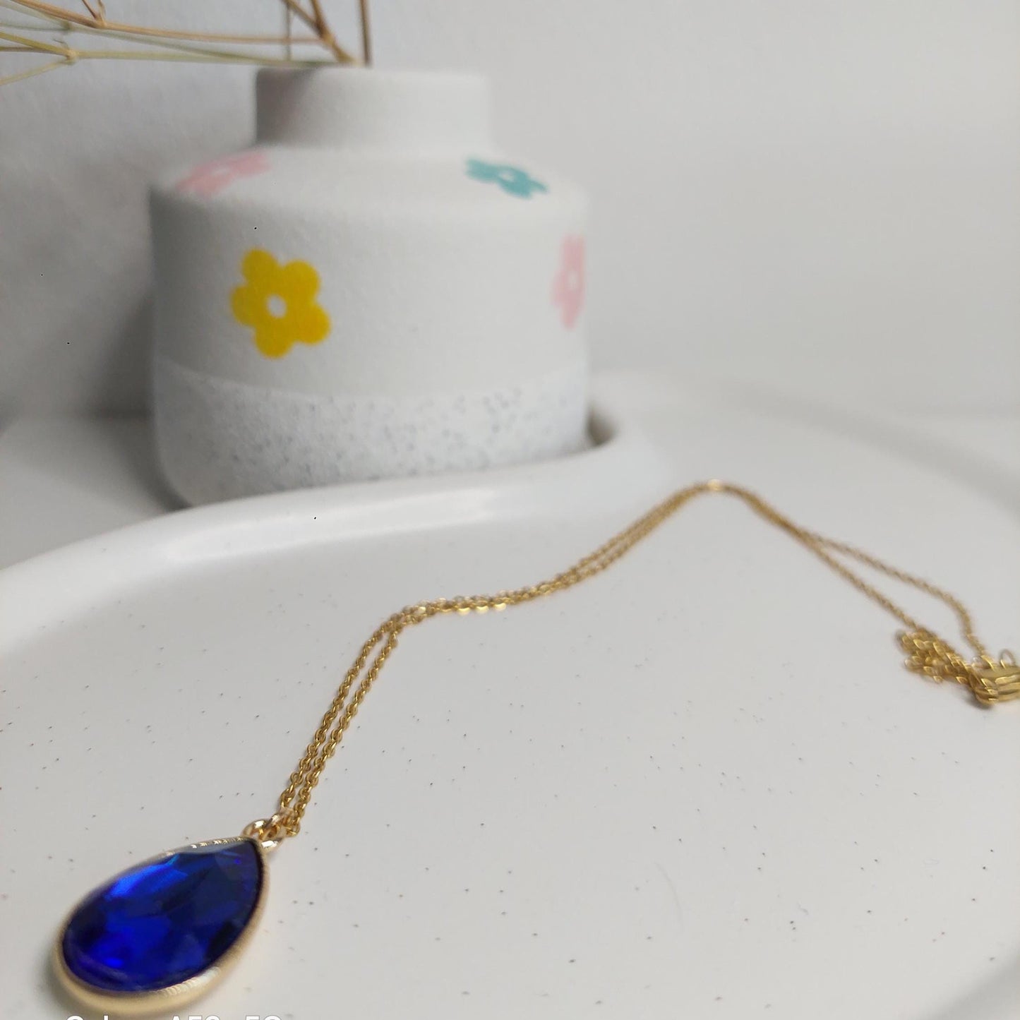 Vergoldete Edelstahlkette mit Tropfenanhänger – Blau, Beige oder Regenbogen – Glasstein, minimalistischer Schmuck, Geschenk für Frauen