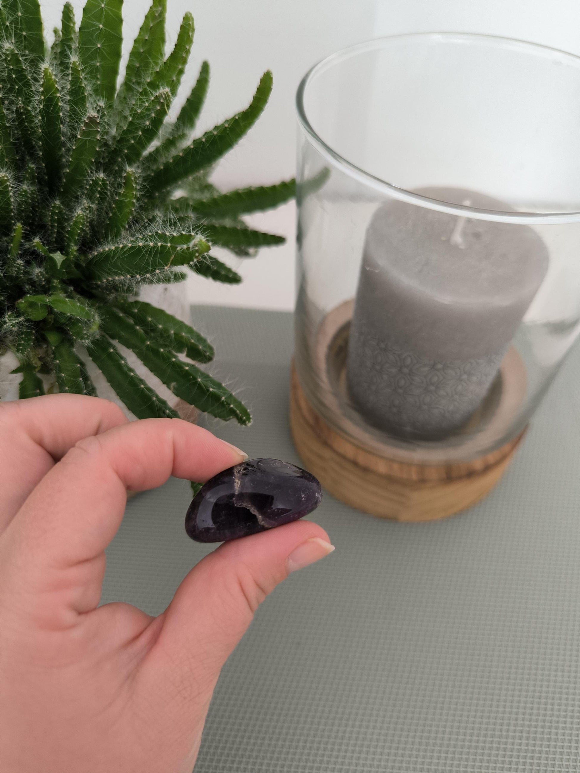 Amethyst Edelstein geschliffen – XS, S, M | Heilstein für Intuition & inneren Frieden | Spiritualität, Meditation, Dekostein | Trommelstein