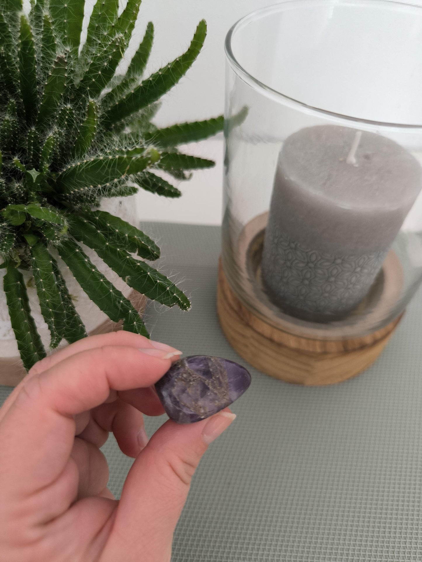 Amethyst Edelstein geschliffen – XS, S, M | Heilstein für Intuition & inneren Frieden | Spiritualität, Meditation, Dekostein | Trommelstein