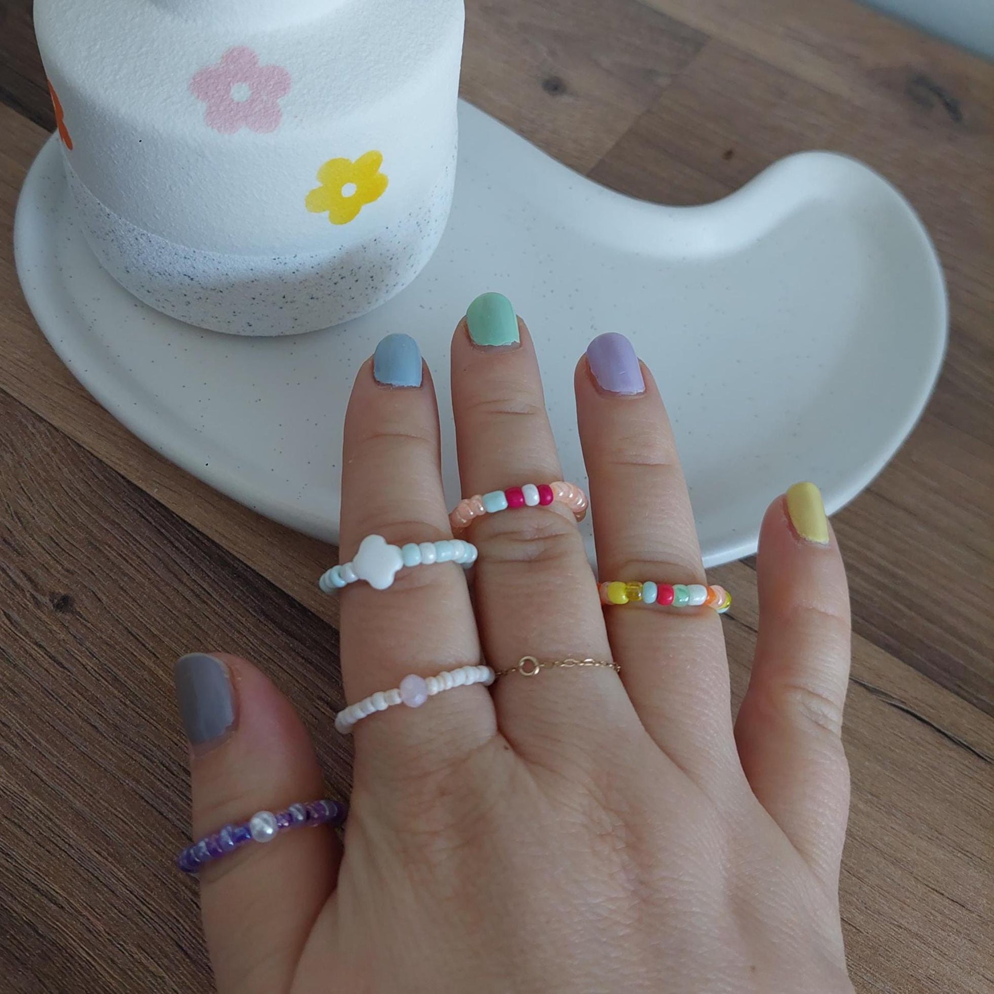 Bunte Perlenringe | einzeln erhältlich | Elastisch | handmade | Gummiband | Boho | Y2K Stil | Summer Vibes | Boho Ringe | Geschenk für Sie