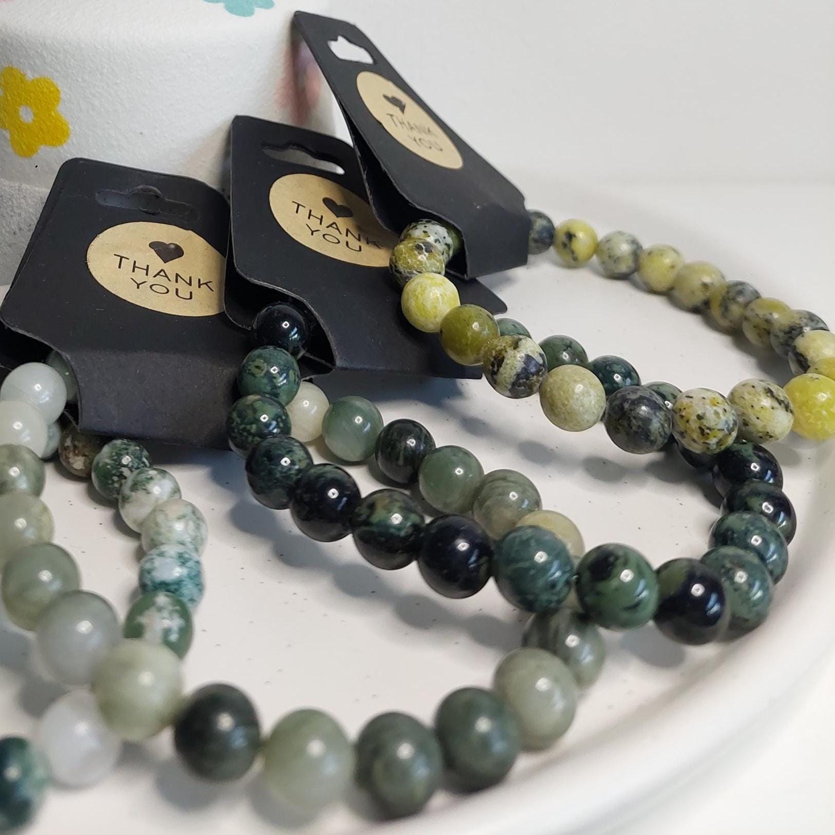 Edelstein Armband | Heilstein Armband aus echten Steinen | New Beginnings Erdbeerquarz, Moosachat, Jade | Gummiband | Handgemachtes Geschenk