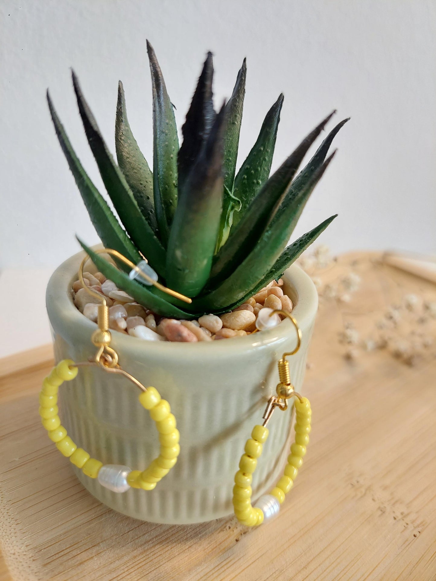 Handgemachtes Schmuck Set Gelb – Beaded Halskette, Creolen & Ring mit Perlen – Sommer Schmuck, Geschenk für Frauen - Boho - Modern