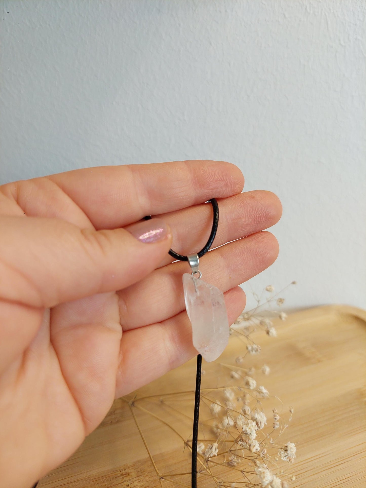 Bergkristall Kette aus Edlstahl oder Lederband – Heilstein Schmuck, Kristall Anhänger XS S M, Naturstein Halskette, Boho, Geschenk für Sie