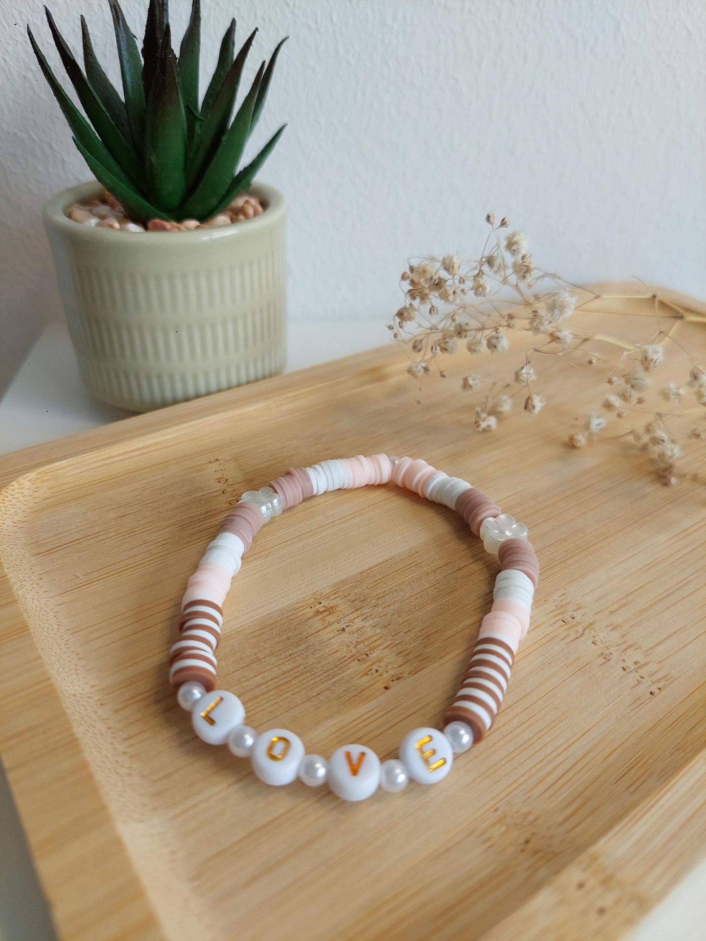 LOVE Armband & Ohrringe Set – Clay Beads Schmuck in Rosa Beige, Sommer Herbst Boho Set, Heishi Perlen Armband, Gold Creolen, Friendship Gift