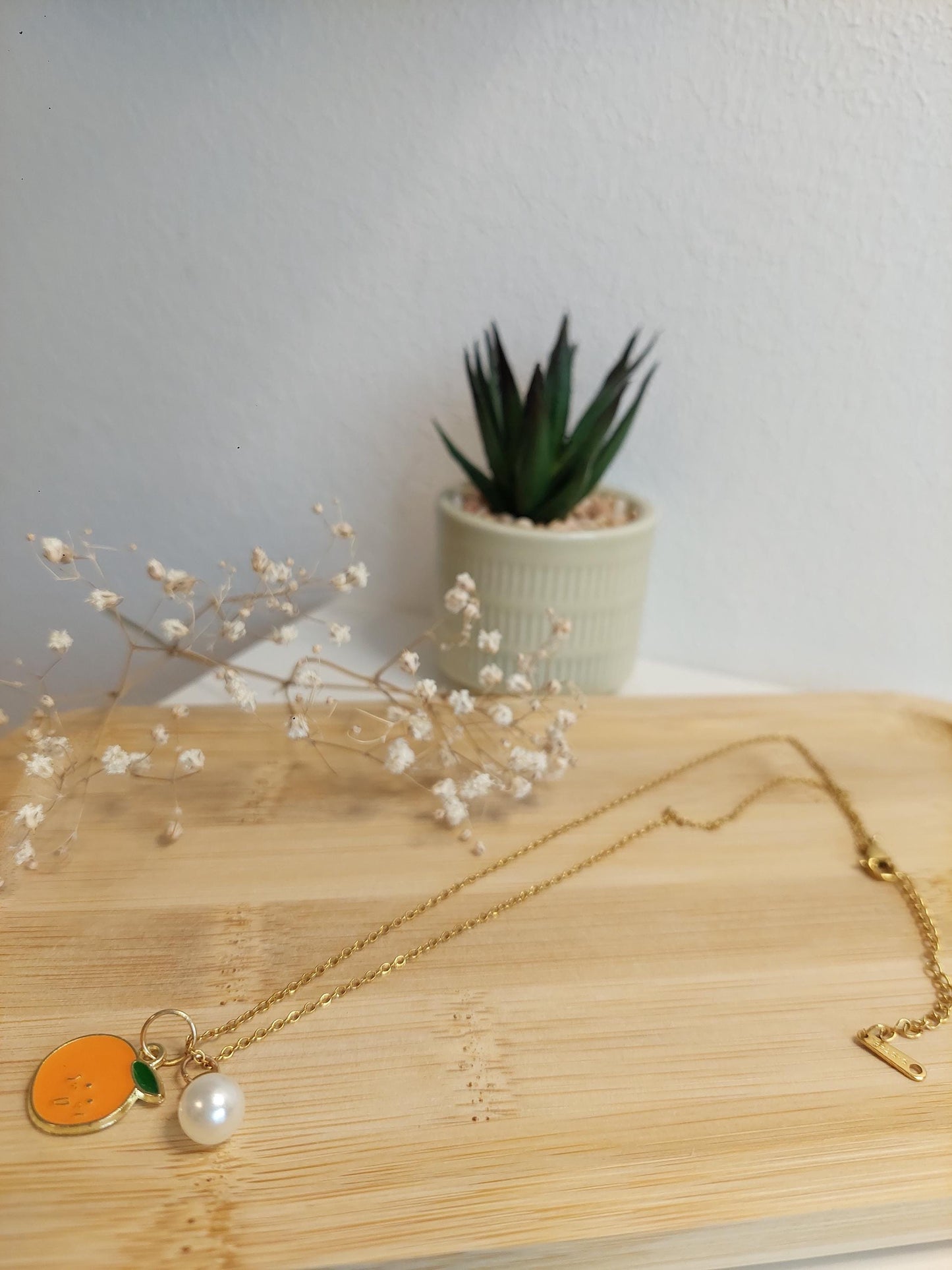 Goldene Edelstahlkette mit Orange Anhänger & Perle – Fruit Jewelry, Sunny Autumn Necklace, Gold Necklace, Orange Pendant, Gift for Her