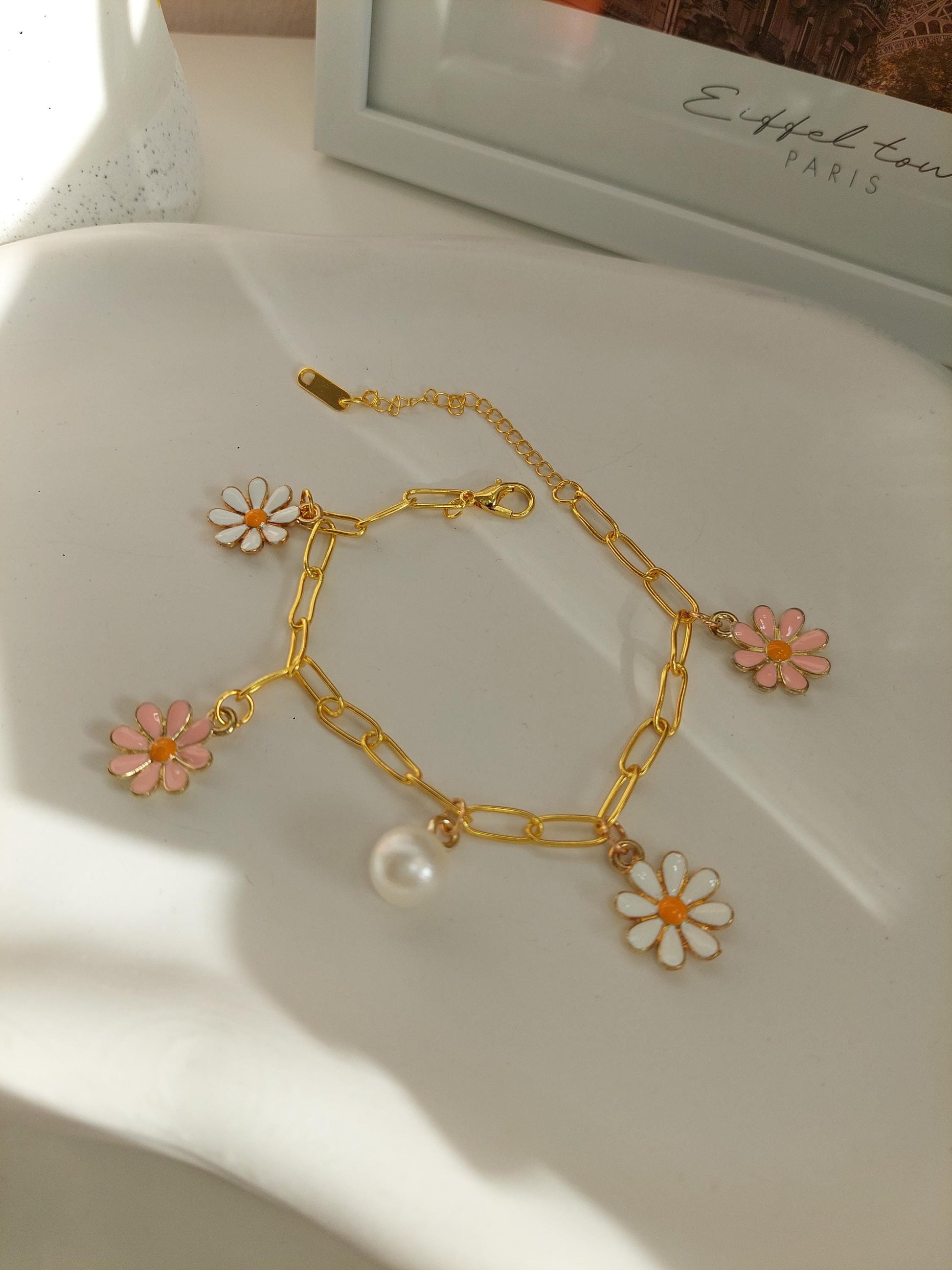 Goldenes Edelstahl Bettelarmband, Charm Bracelet mit Anhängern, Perlen, vergoldet, zeitloser Schmuck, Fruit, Flower, Butterfly, Gift for Her