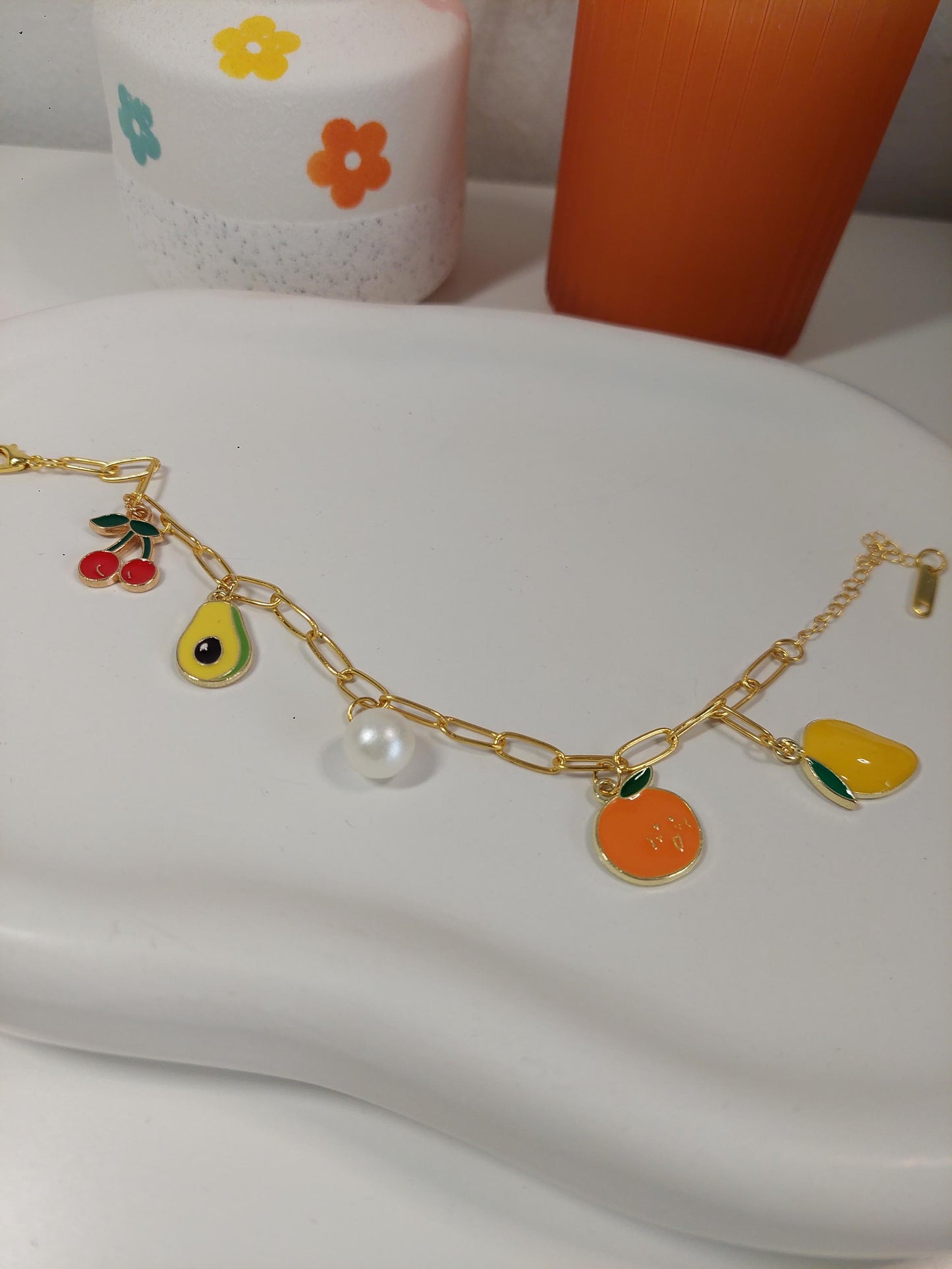Goldenes Edelstahl Bettelarmband, Charm Bracelet mit Anhängern, Perlen, vergoldet, zeitloser Schmuck, Fruit, Flower, Butterfly, Gift for Her