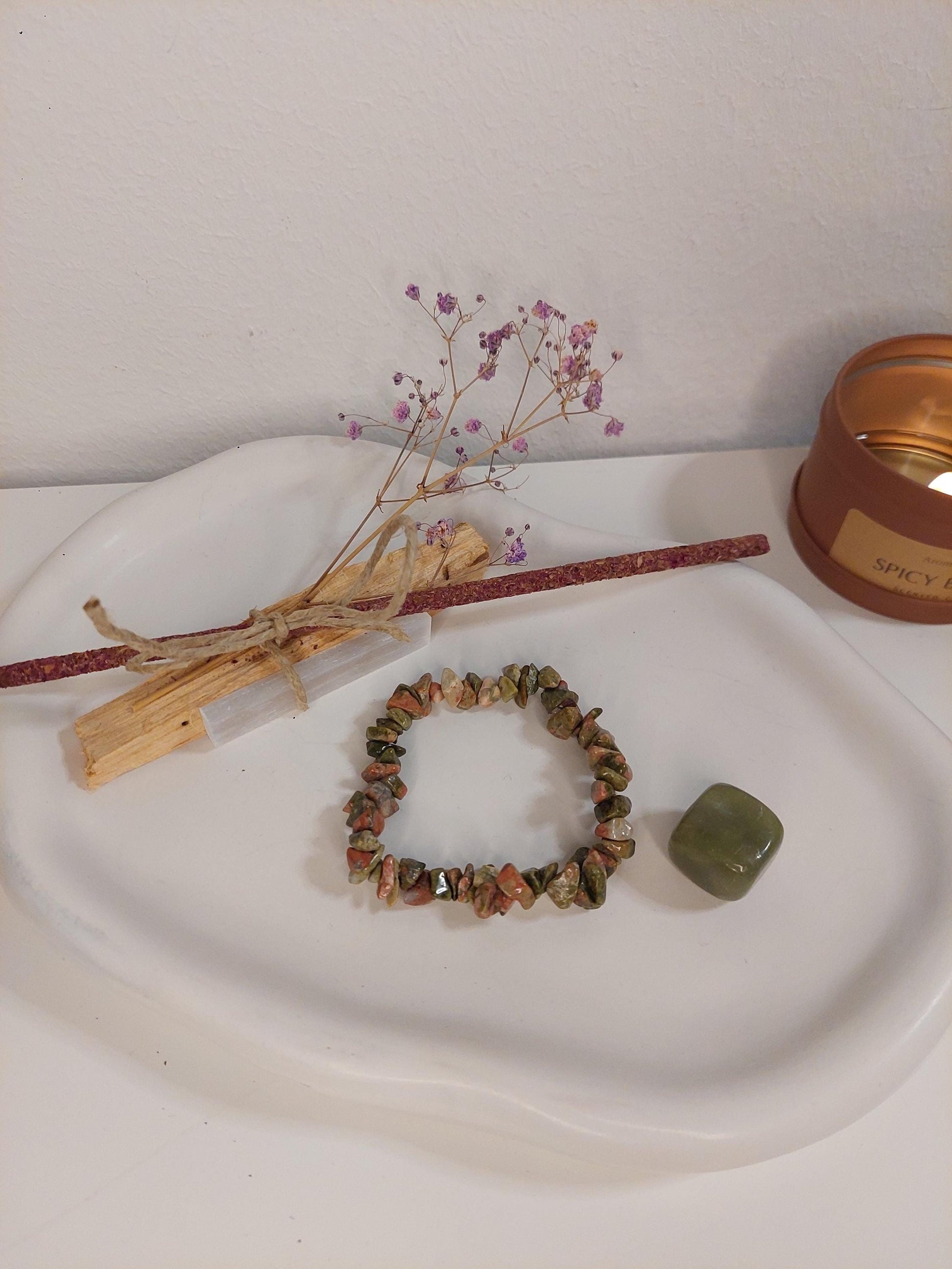 Rauhnächte Ritual – Palo Santo, Selenit Stab, Rosen Räucherstäbchen, Edelstein-Armband & Heilstein | Geschenkset • Cleansing • Spiritual Kit