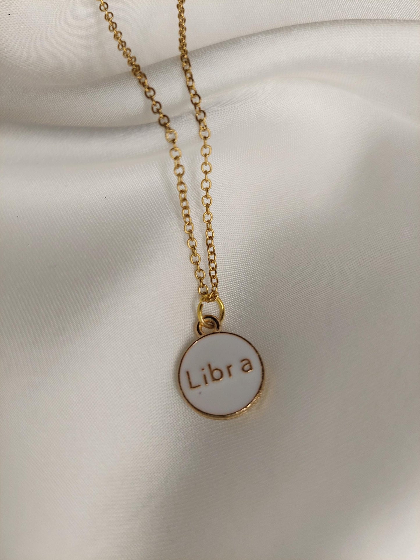 Sternzeichen Kette Gold – Zodiac Halskette Edelstahl vergoldet – Alle 12 Sternzeichen – Persönlicher Schmuck – Astrologie Geschenk