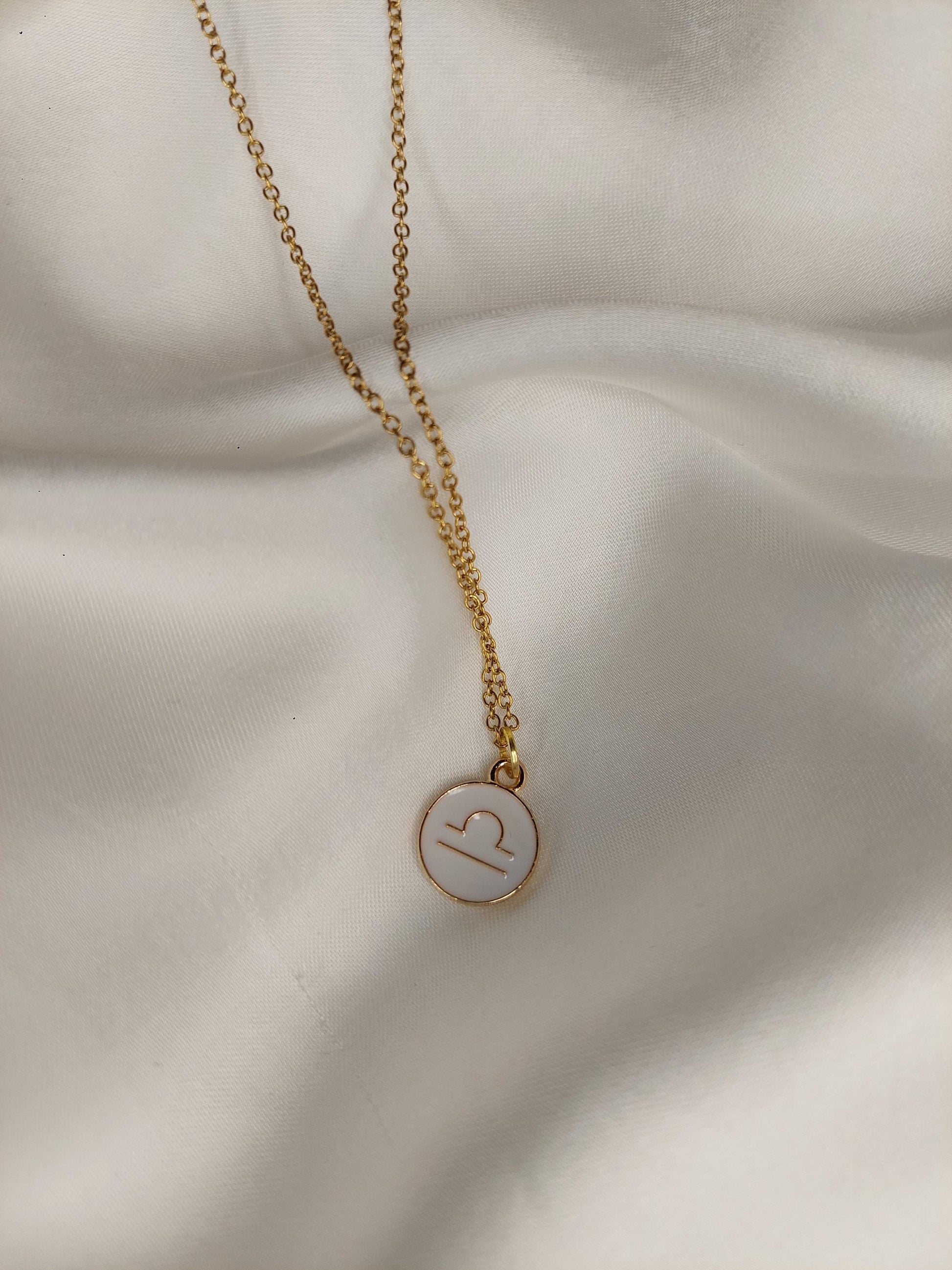 Sternzeichen Kette Gold – Zodiac Halskette Edelstahl vergoldet – Alle 12 Sternzeichen – Persönlicher Schmuck – Astrologie Geschenk