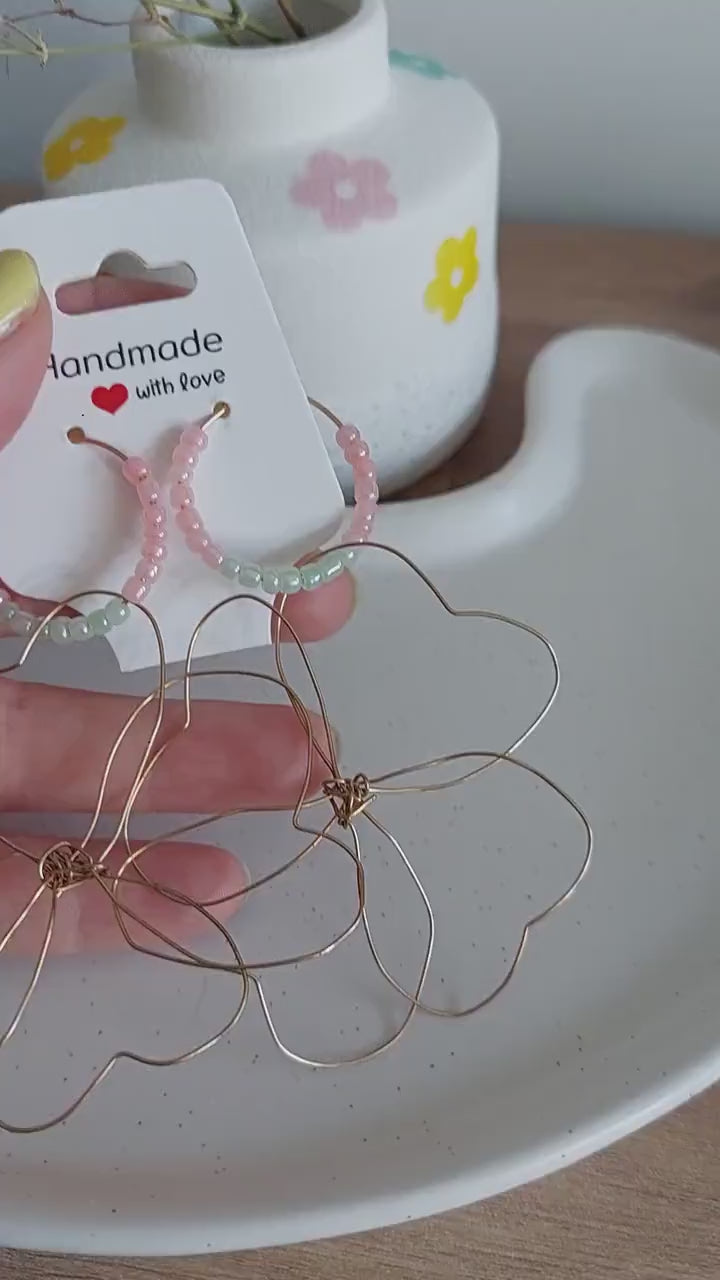 Blossom Hoops, Creolen, Blumen Anhänger, Perlen, Schmuck für Sie, DIY Schmuck, Boho Style, Jewelry, Gift for her