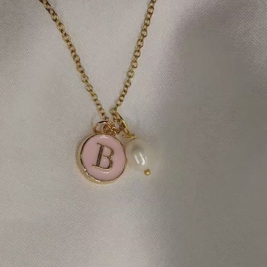 Personalisierte Buchstabenkette Gold mit Muschel Perle – Initial Kette Edelstahl Vergoldet - Boho - Elegant - Beach Vibes - gift for her