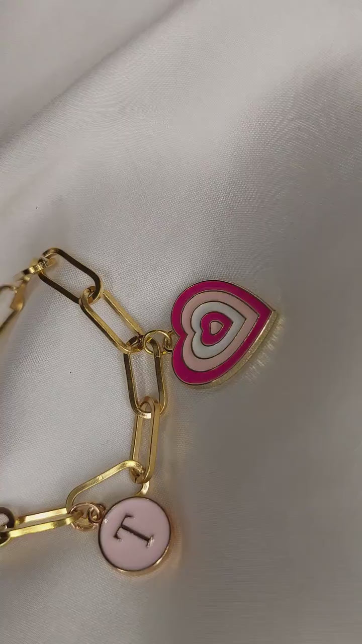 Personalisiertes Initialen Armband Gold – Buchstaben A–Z | Herz Anhänger | Edelstahl vergoldet | Charm Armband individuell Geschenk für sie