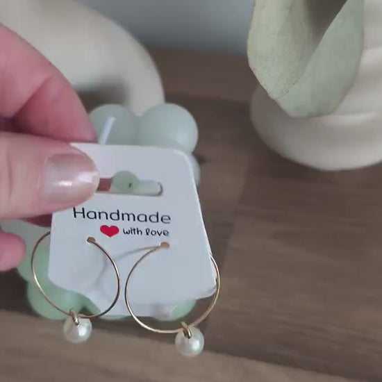 Elegante Perlenohrringe – Edelstahl 14k vergoldet | Creolen Stecker mit Perlenanhänger | minimalistischer Schmuck | Geschenk für Frauen