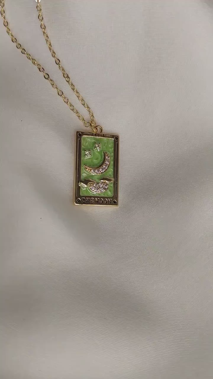Freedom Tarot Kette Gold – Spirituelle Amulett Kette mit Mond & Sterne | 14K vergoldeter Edelstahl | Symbol für Freiheit  Manifestation Boho