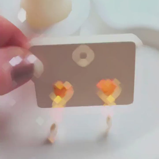Amore Pearl Hearts – Vergoldete Herz-Ohrringe mit Süßwasserperlen | Valentinsgeschenke| Geschenk für Sie | Hochzeit| Elegant | Boho | Herz