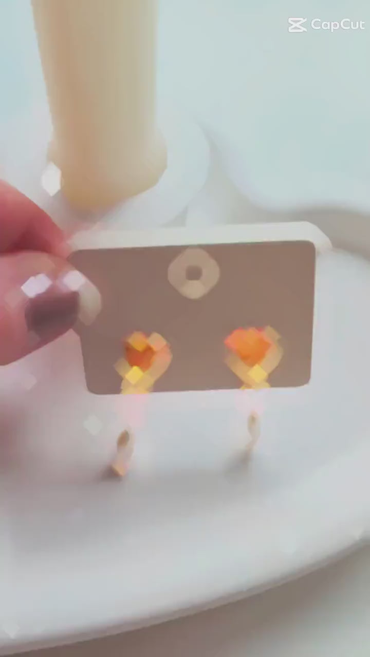 Amore Pearl Hearts – Vergoldete Herz-Ohrringe mit Süßwasserperlen | Valentinsgeschenke| Geschenk für Sie | Hochzeit| Elegant | Boho | Herz