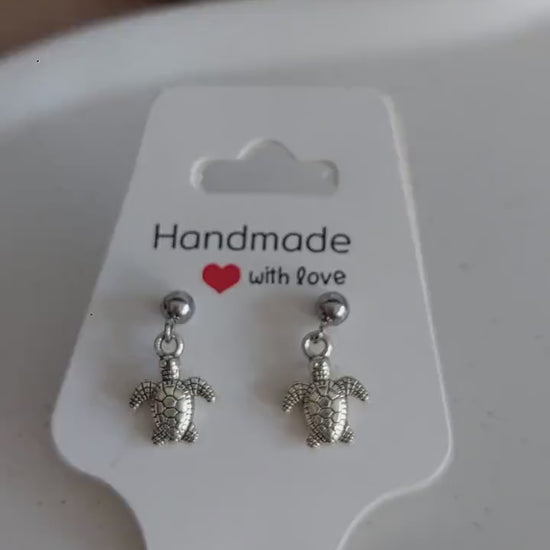 Schildkröten Ohrringe silber | Edelstahl versilbert | Tier Ohrstecker | maritimer Schmuck | Hängeohrringe handmade | Geschenk für sie | Boho