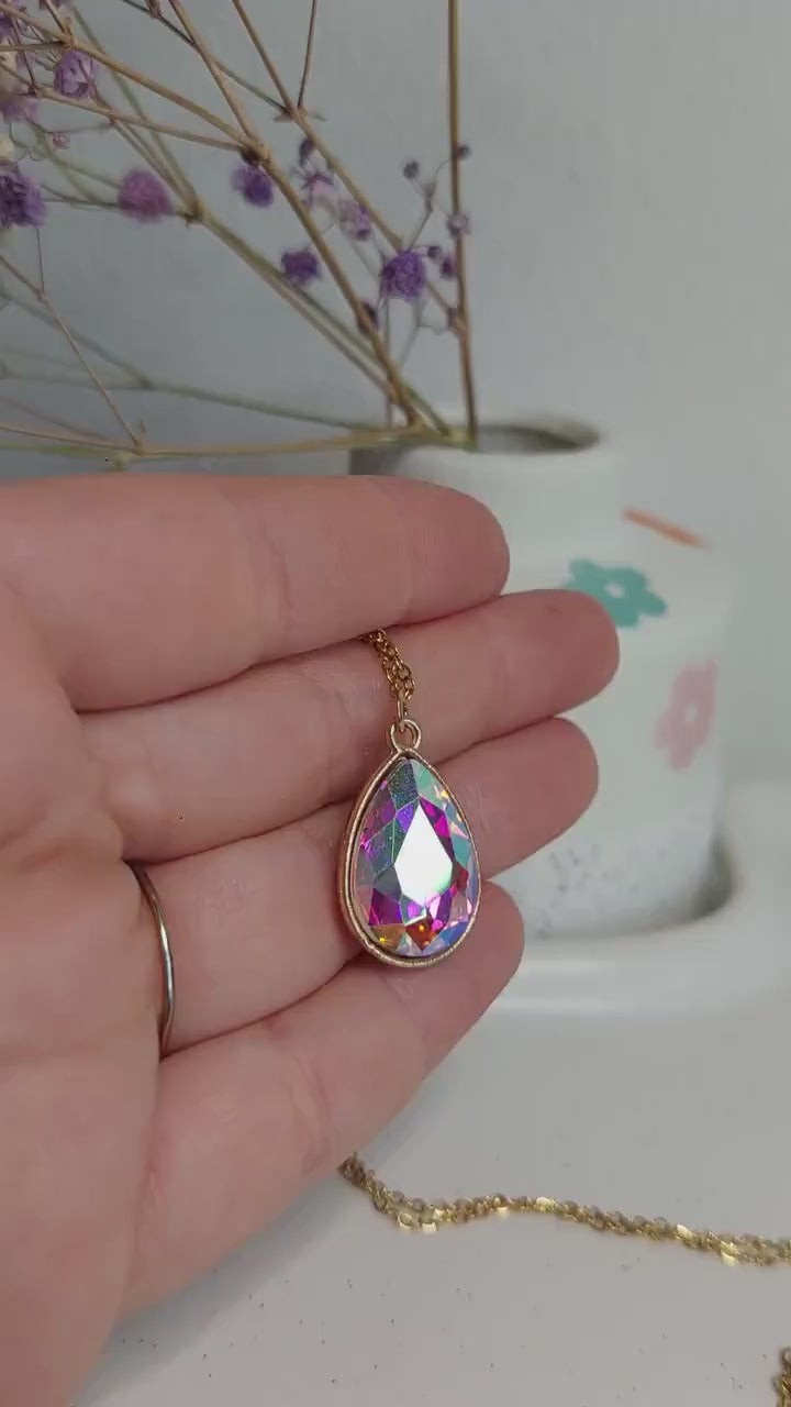 Vergoldete Edelstahlkette mit Tropfenanhänger – Blau, Beige oder Regenbogen – Glasstein, minimalistischer Schmuck, Geschenk für Frauen